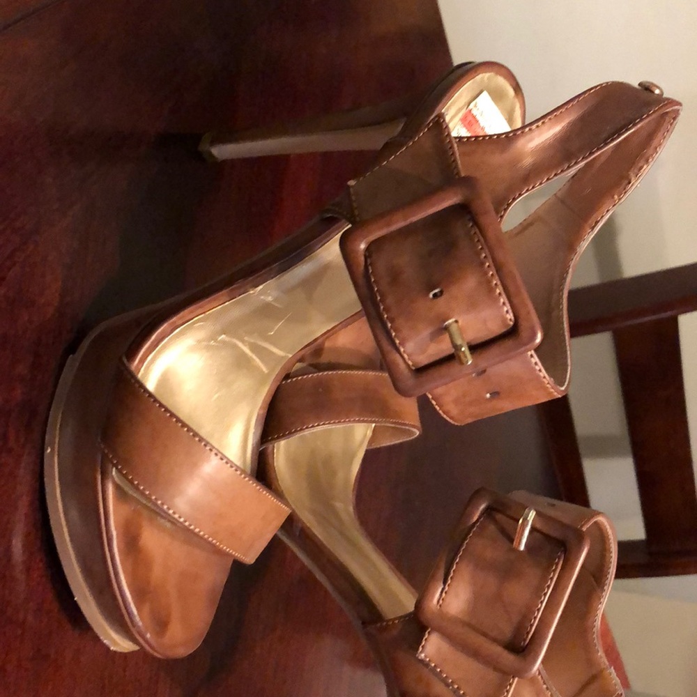 Guess heels